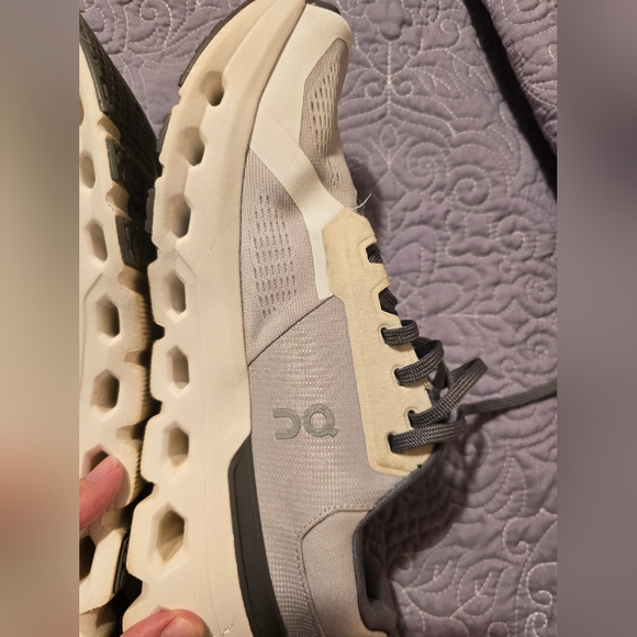 On Cloudrunner 2 - Picture 4 of 13